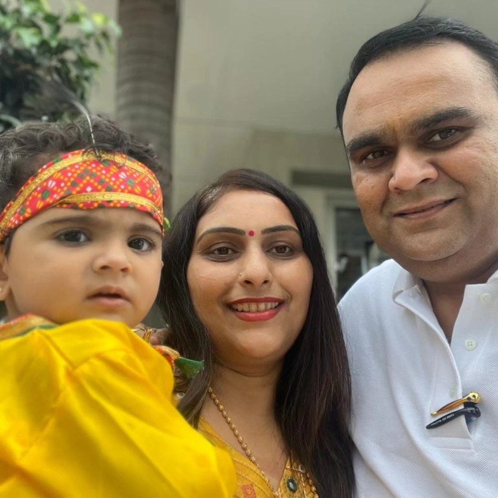  મારી જીવનસાથી નીતાને જન્મદિવસની ખૂબ ખૂબ શુભેચ્છા.